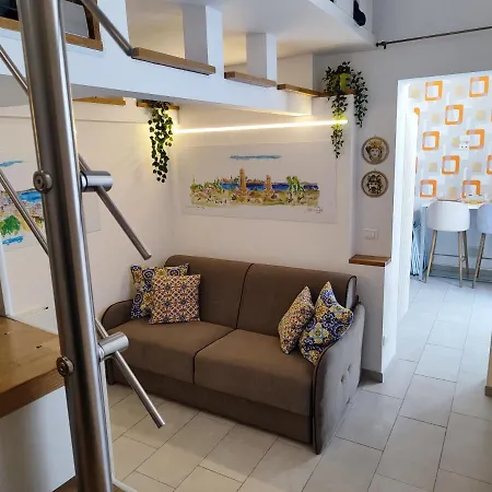 Little House 锡拉库扎